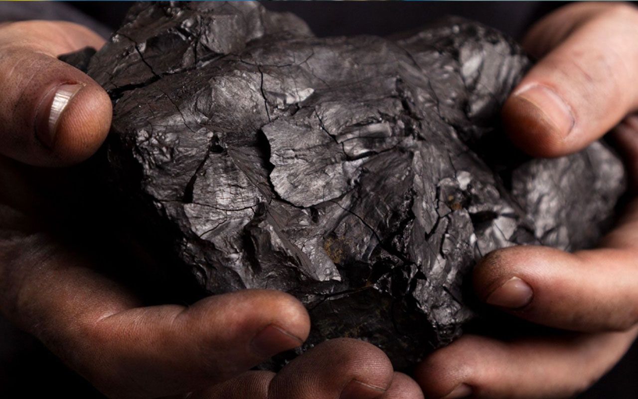 Угли национальность. Уголь. Ископаемое топливо. Антрацит промышленность. Каменный уголь в промышленности.